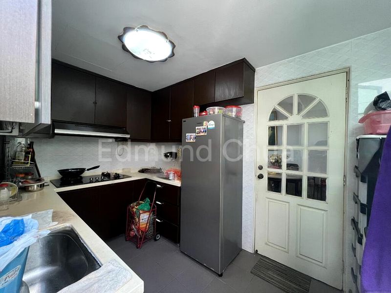 3 Bed Apartment (Condo) for Sale in  Wing Fong Mansions - Image 6